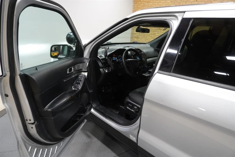 2018 Ford Explorer 5th Gen - Image 19 of 21