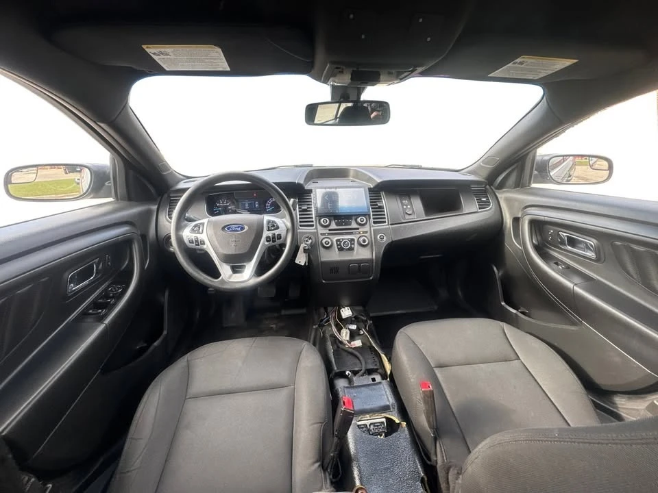 2018 Ford Taurus 6th Gen - Image 17 of 20