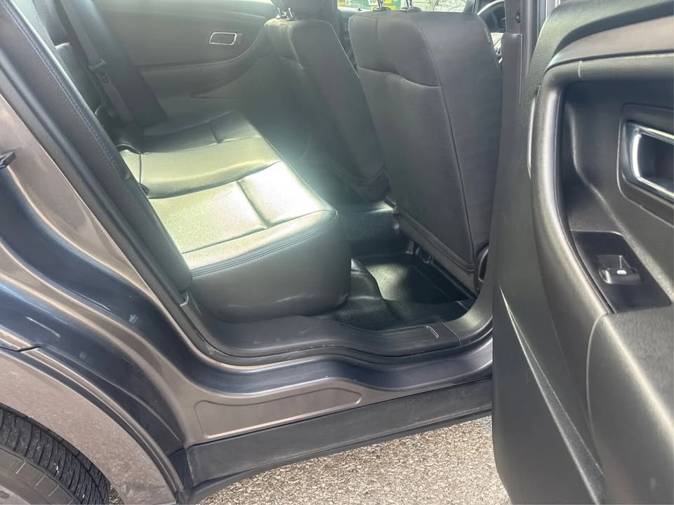 2018 Ford Taurus 6th Gen - Image 14 of 20