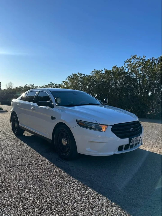 2018 Ford Taurus 6th Gen - Image 6 of 11