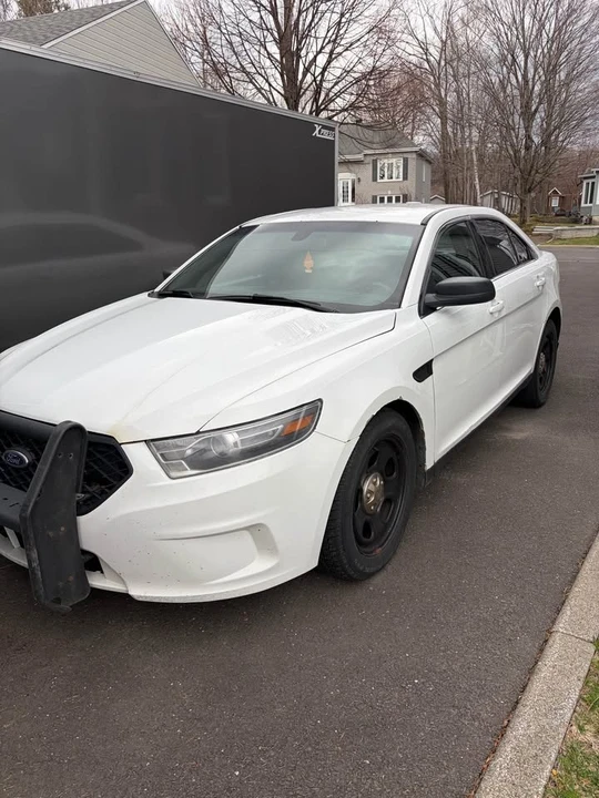 2018 Ford Taurus 6th Gen - Image 2 of 18