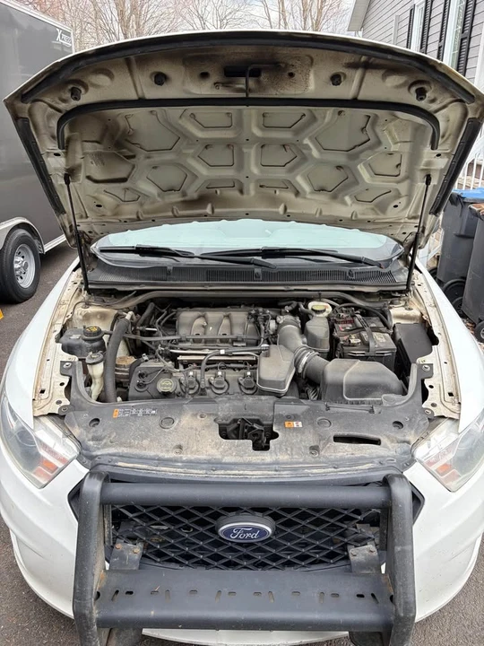 2018 Ford Taurus 6th Gen - Image 15 of 18