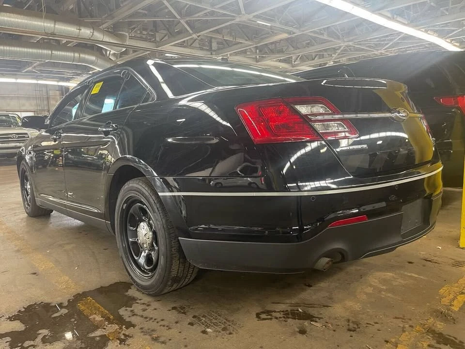 2018 Ford Taurus 6th Gen - Image 14 of 20