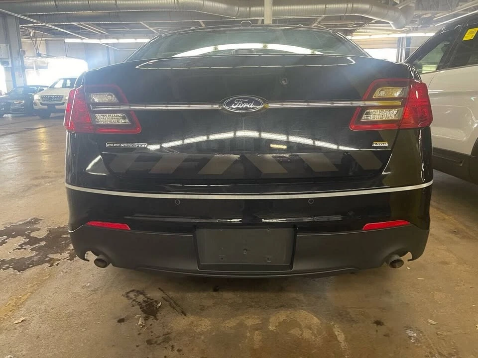 2018 Ford Taurus 6th Gen - Image 15 of 20