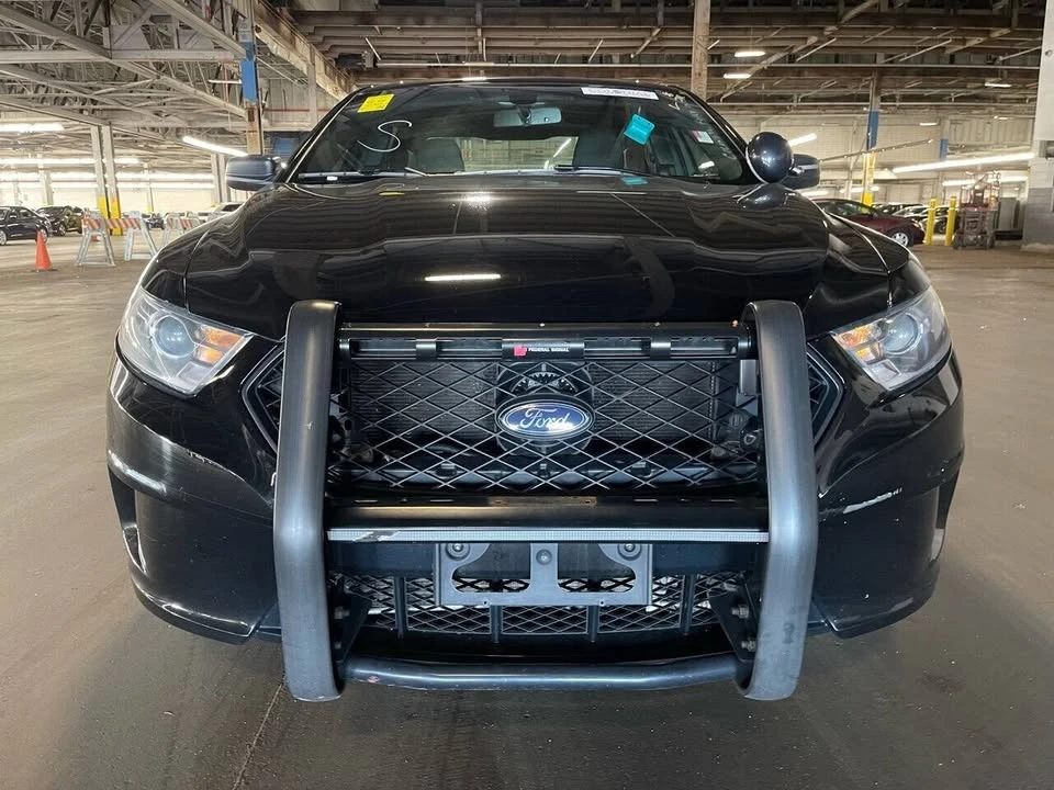 2018 Ford Taurus 6th Gen - Image 19 of 20