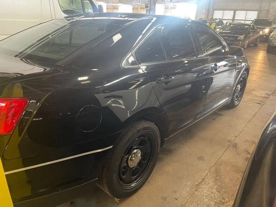 2018 Ford Taurus 6th Gen - Image 17 of 20