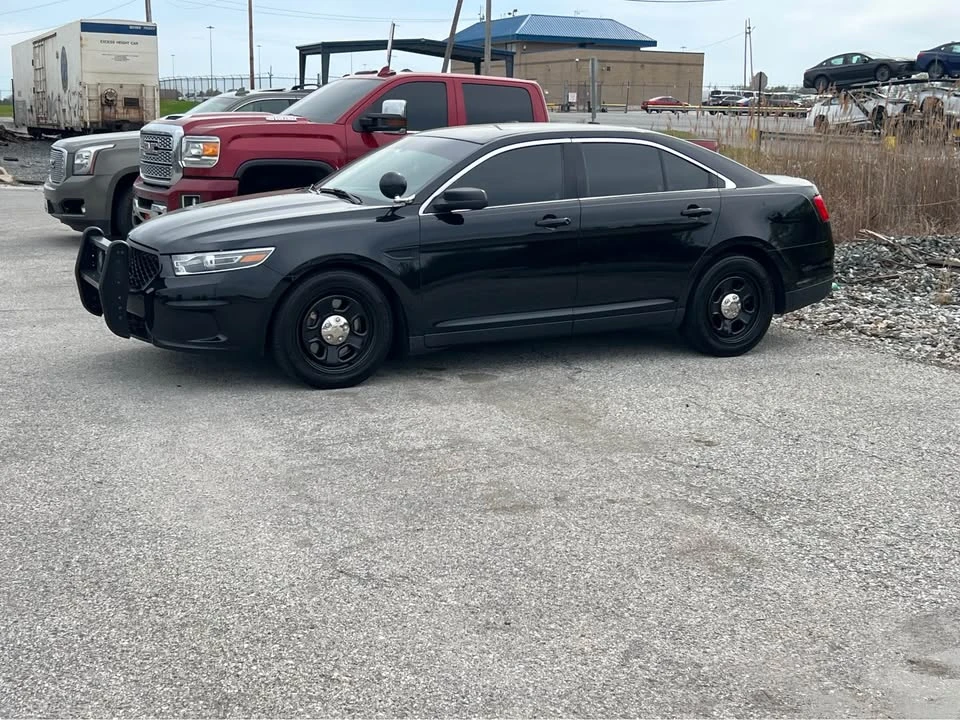 2018 Ford Taurus 6th Gen - Image 4 of 6