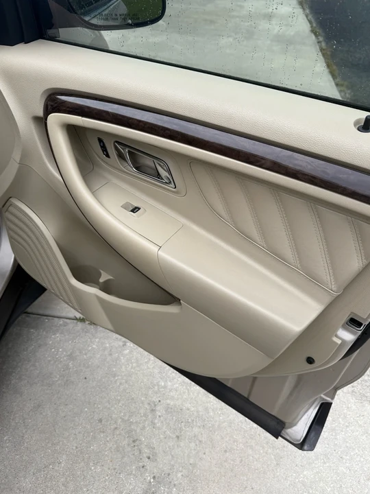 2018 Ford Taurus 6th Gen - Image 8 of 15