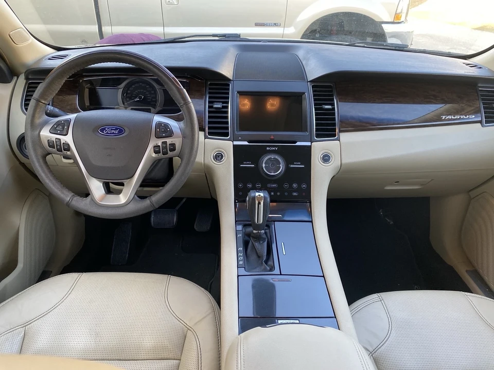 2018 Ford Taurus 6th Gen - Image 4 of 15