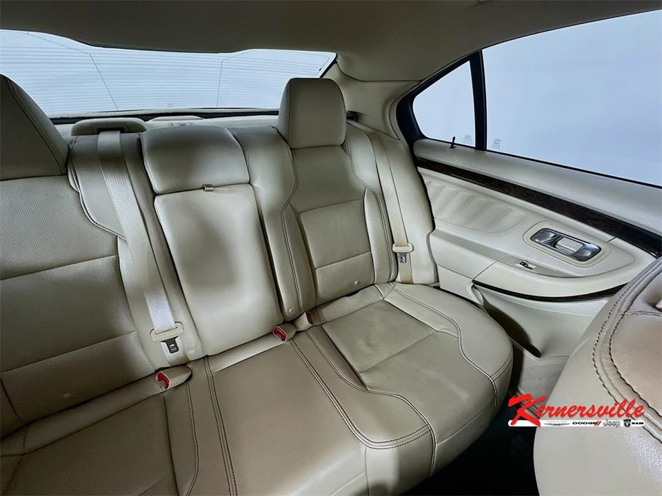 2018 Ford Taurus 6th Gen - Image 14 of 21