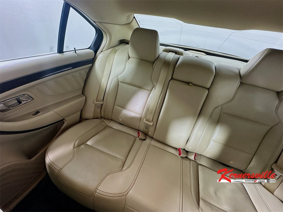 2018 Ford Taurus 6th Gen - Image 12 of 21