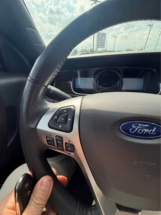 2018 Ford Taurus 6th Gen - Image 11 of 20