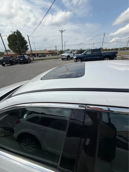 2018 Ford Taurus 6th Gen - Image 16 of 20