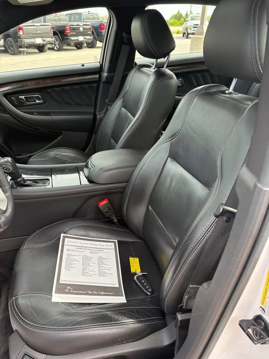 2018 Ford Taurus 6th Gen - Image 15 of 18
