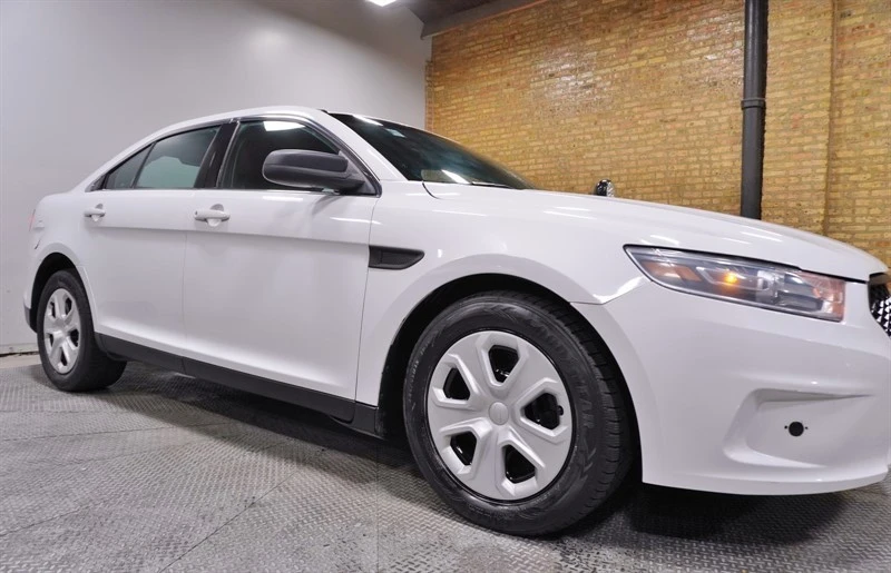 2018 Ford Taurus 6th Gen - Image 8 of 12