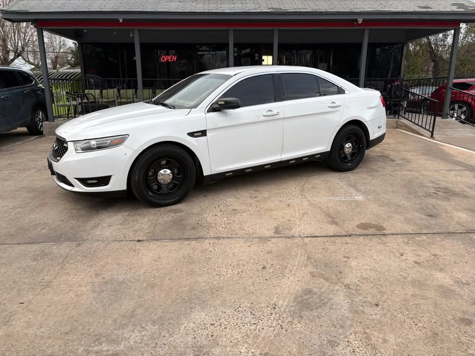 2018 Ford Taurus 6th Gen - Image 7 of 9