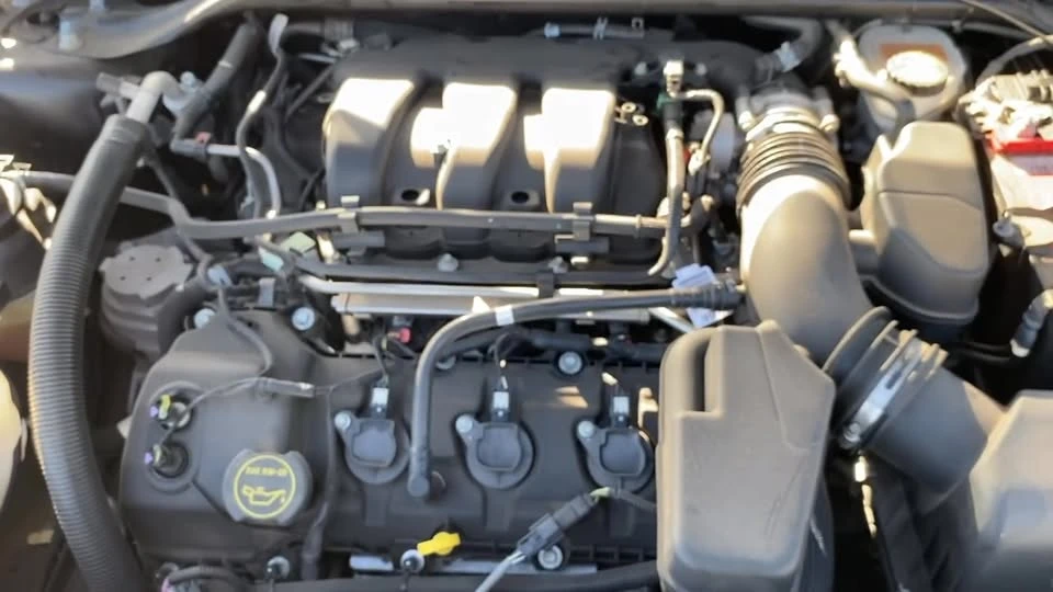 2018 Ford Taurus 6th Gen - Image 10 of 10