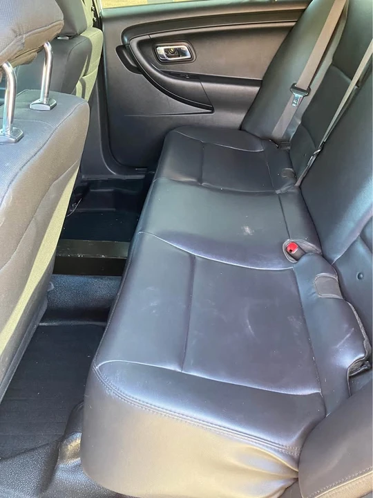 2018 Ford Taurus 6th Gen - Image 8 of 10