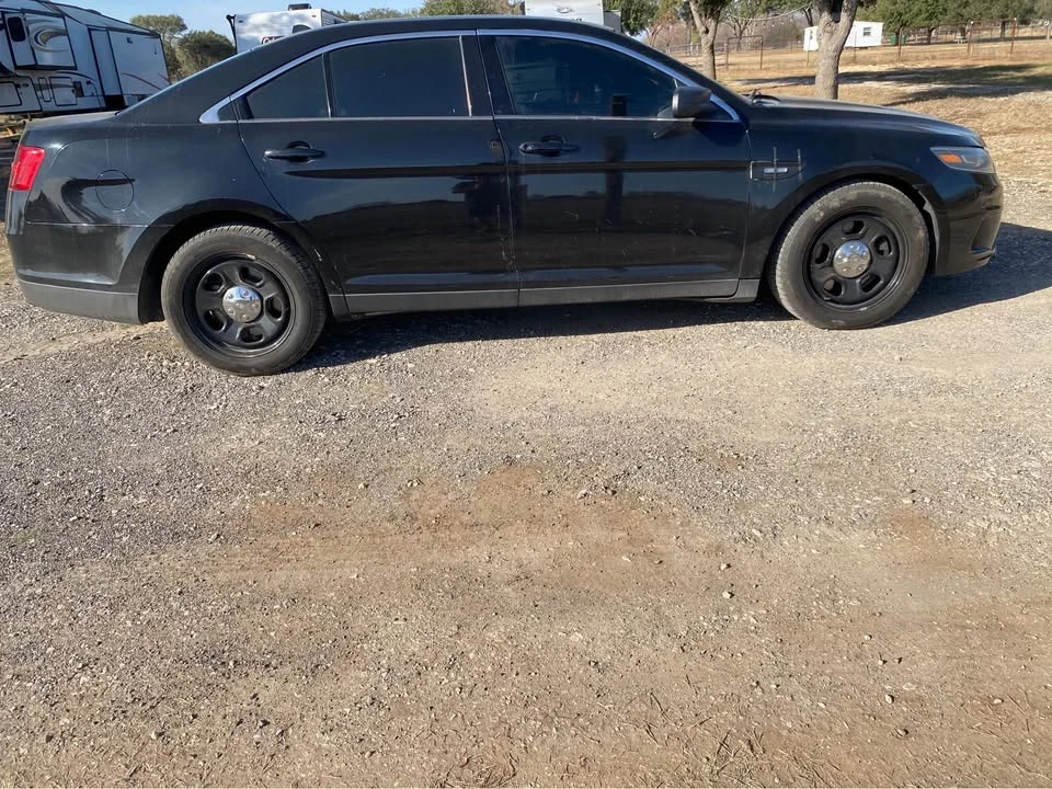 2018 Ford Taurus 6th Gen - Image 3 of 10