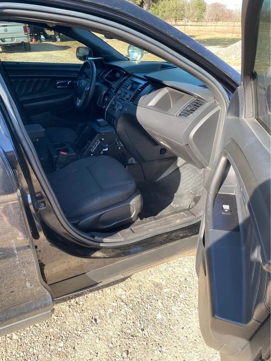 2018 Ford Taurus 6th Gen - Image 5 of 10