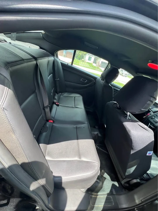 2018 Ford Taurus 6th Gen - Image 13 of 19