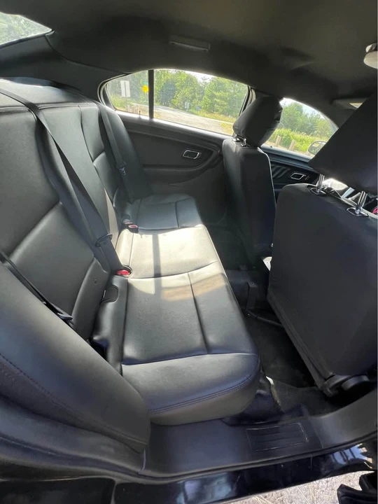 2018 Ford Taurus 6th Gen - Image 5 of 19