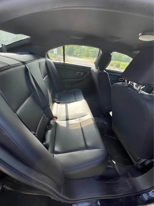 2018 Ford Taurus 6th Gen - Image 6 of 19