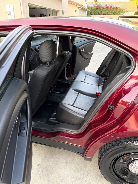 2018 Ford Taurus 6th Gen - Image 15 of 21