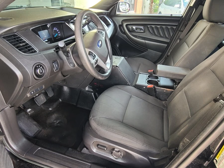 2018 Ford Taurus 6th Gen - Image 7 of 10