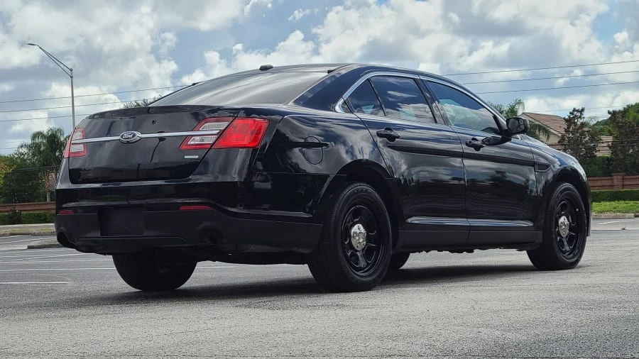 2018 Ford Taurus 6th Gen - Image 3 of 10
