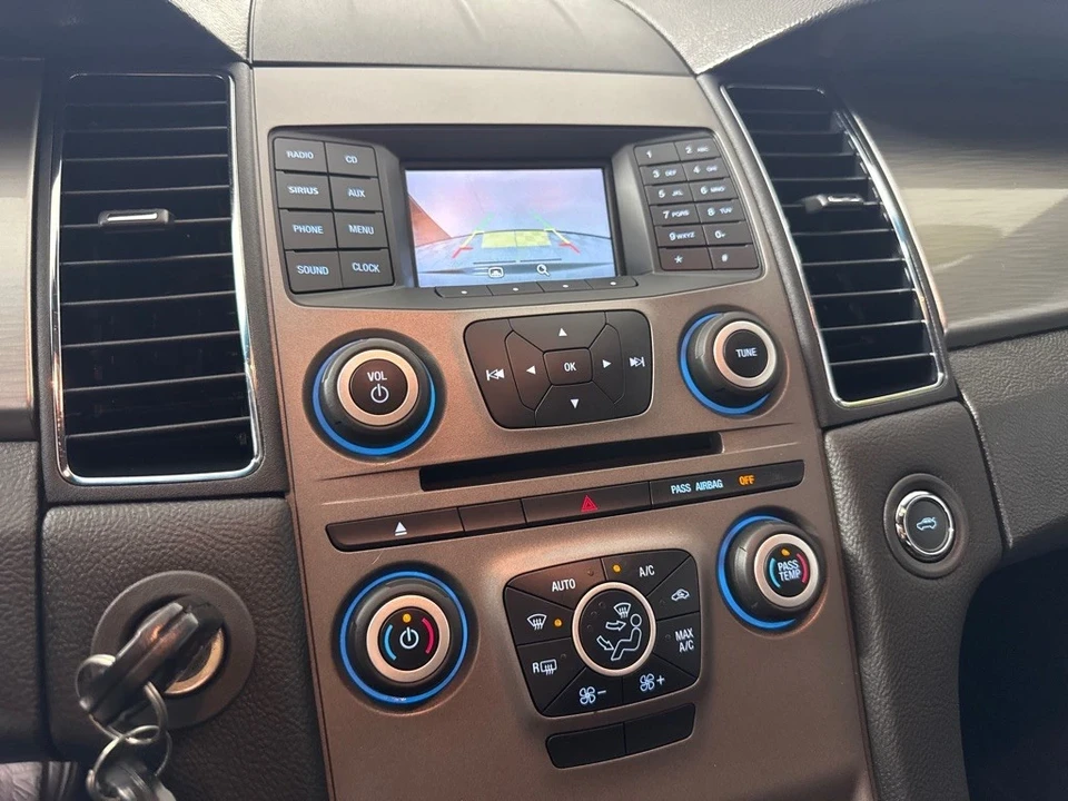 2018 Ford Taurus 6th Gen - Image 15 of 21