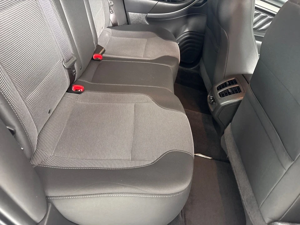 2018 Ford Taurus 6th Gen - Image 19 of 21