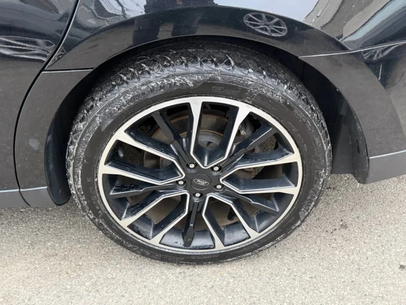 2018 Ford Taurus 6th Gen - Image 9 of 12