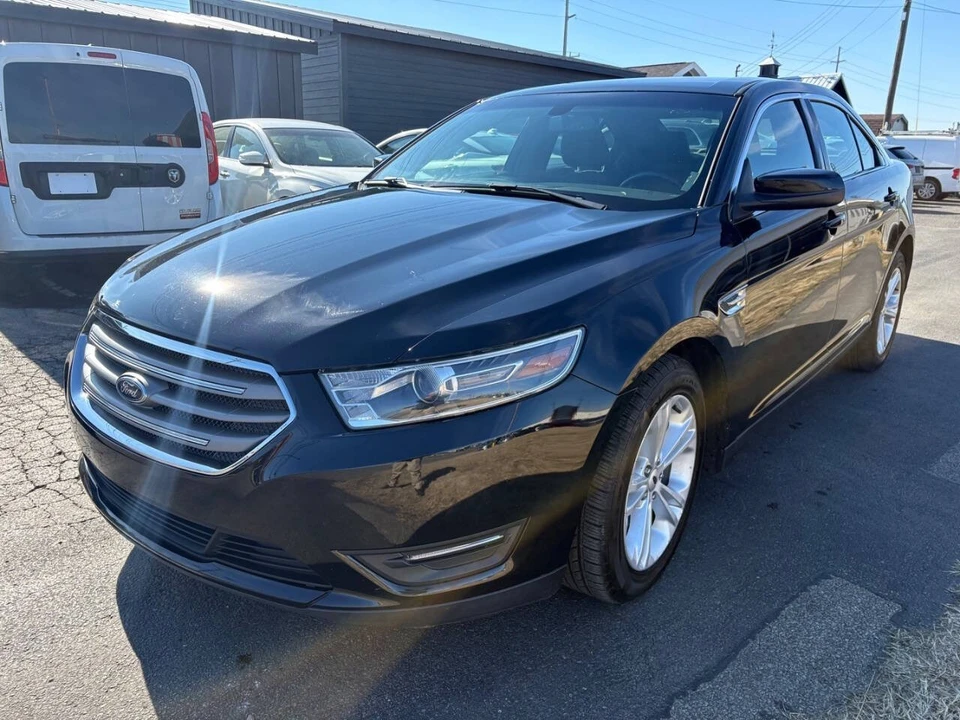 2018 Ford Taurus 6th Gen - Image 3 of 11
