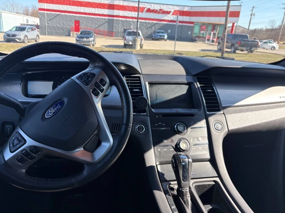 2018 Ford Taurus 6th Gen - Image 8 of 11