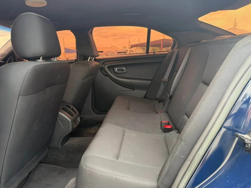 2018 Ford Taurus 6th Gen - Image 5 of 5