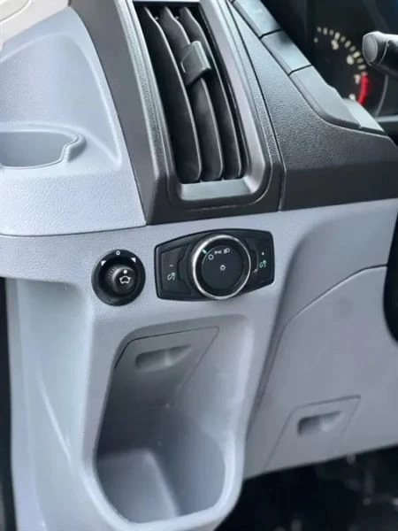 2018 Ford Transit - Image 11 of 12