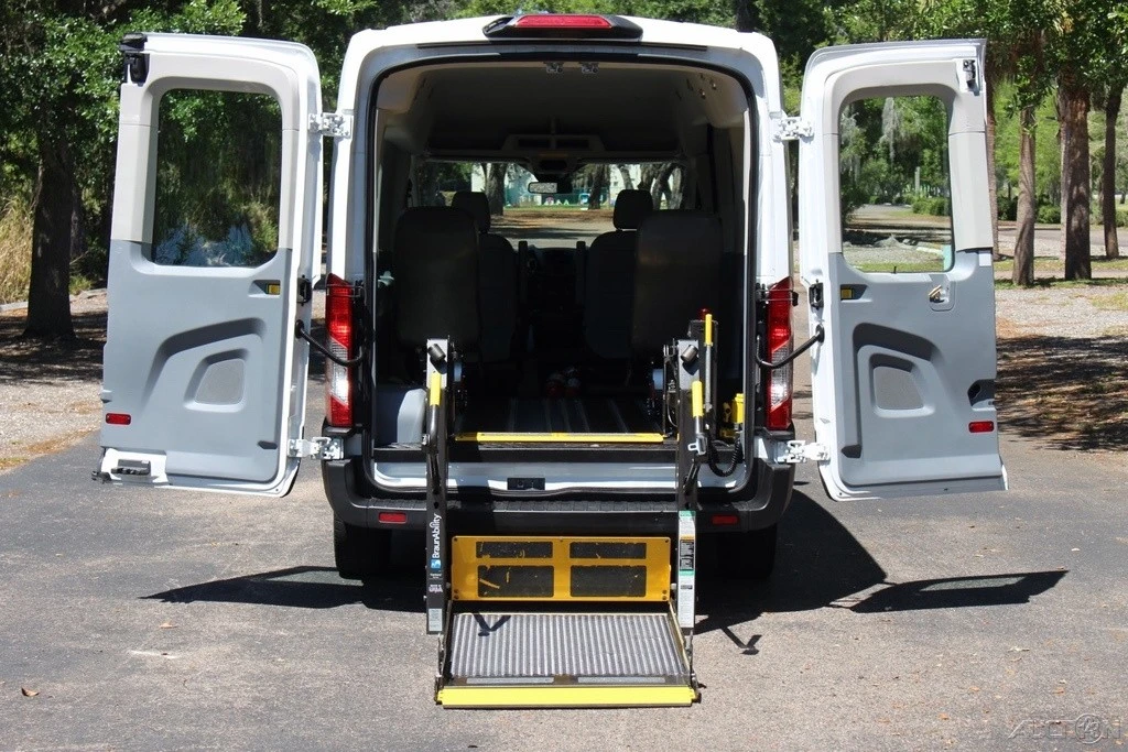 2018 Ford Transit - Image 2 of 24