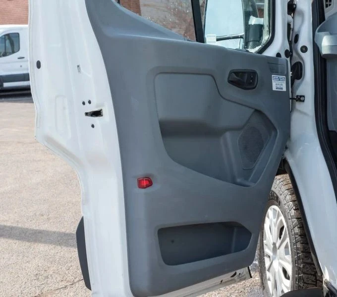 2018 Ford Transit - Image 8 of 12