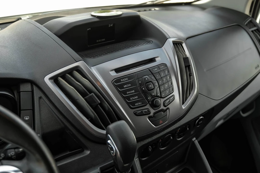 2018 Ford Transit - Image 17 of 31
