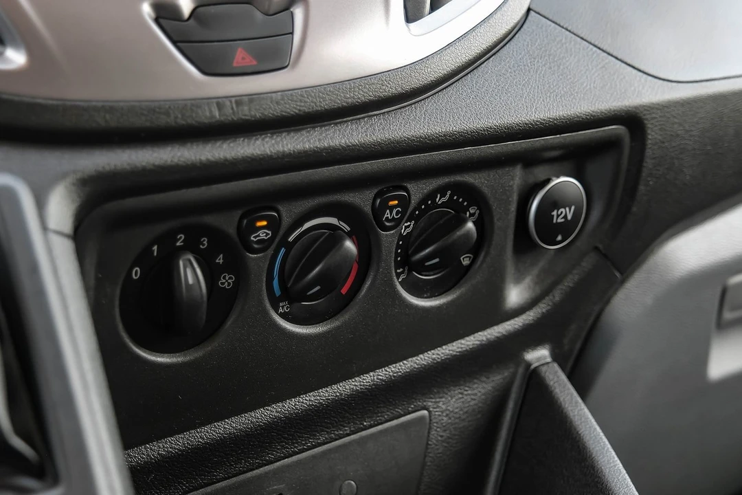 2018 Ford Transit - Image 15 of 31