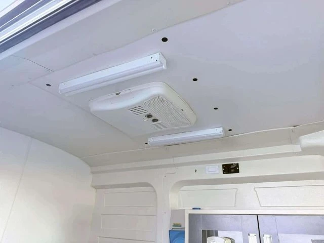 2018 Ford Transit - Image 16 of 31