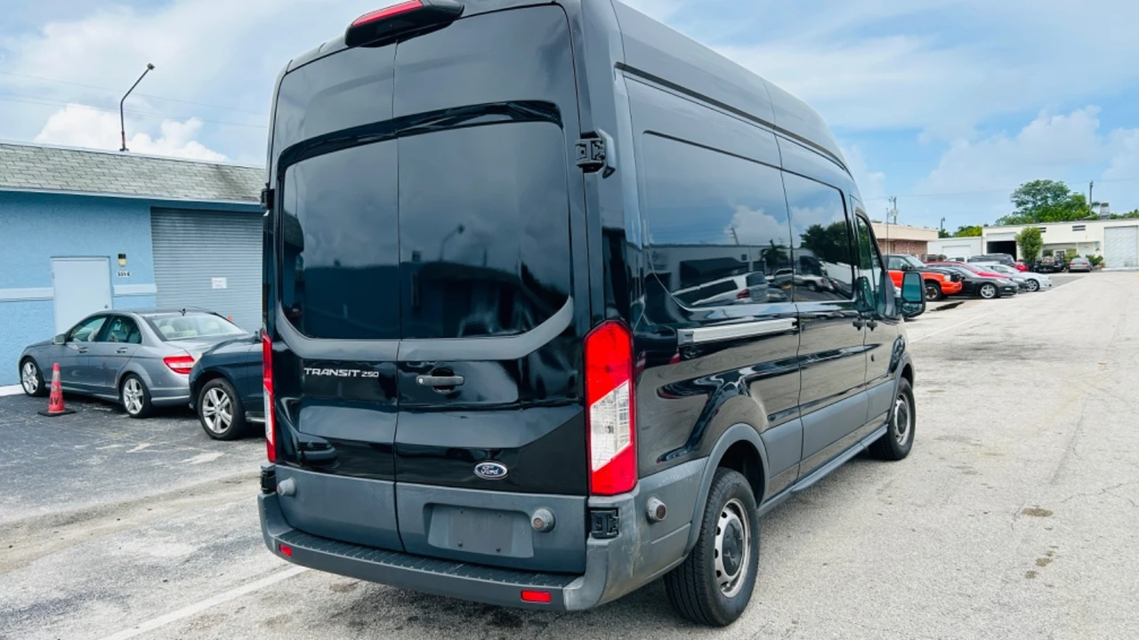 2018 Ford Transit - Image 11 of 19
