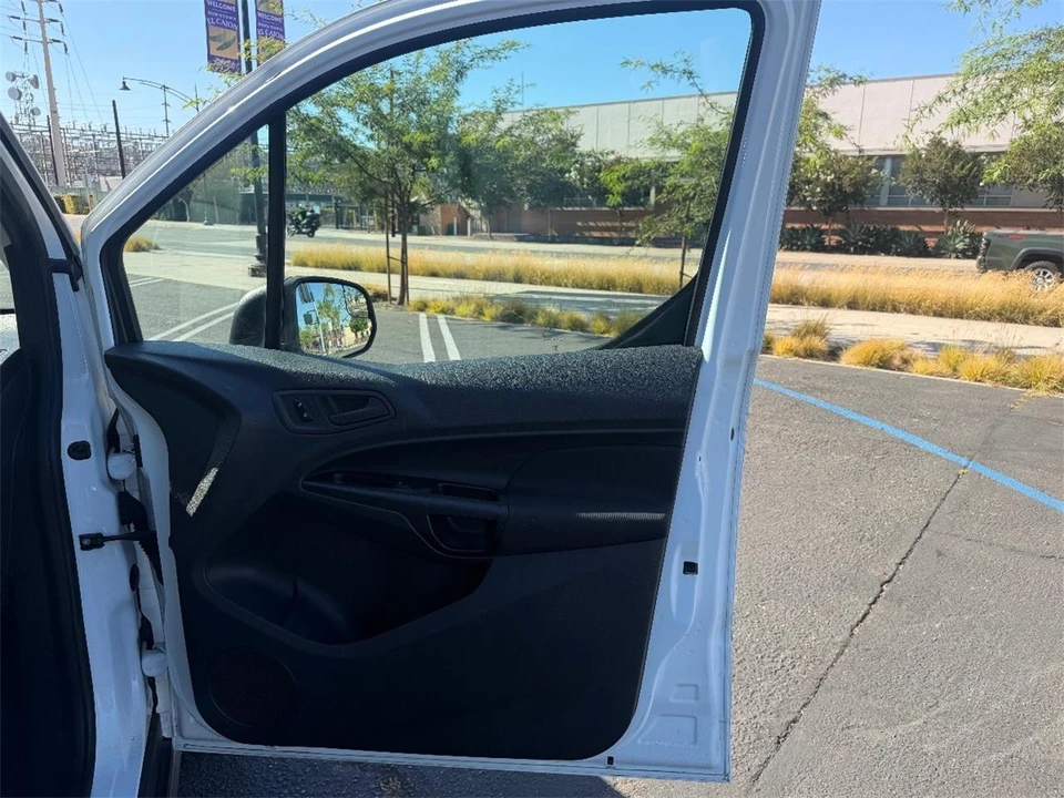 2018 Ford Transit Connect - Image 18 of 20