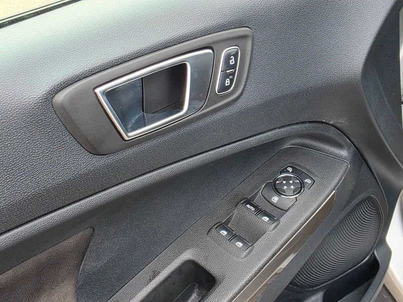 2018 Ford EcoSport - Image 10 of 19