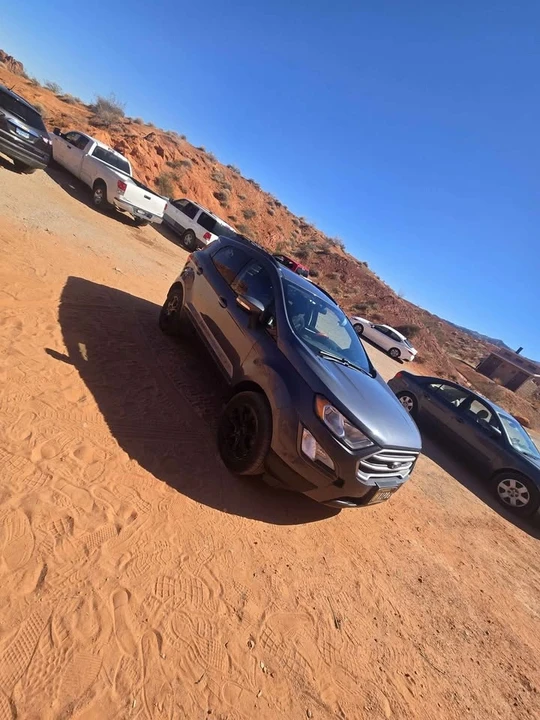 2018 Ford EcoSport - Image 9 of 15