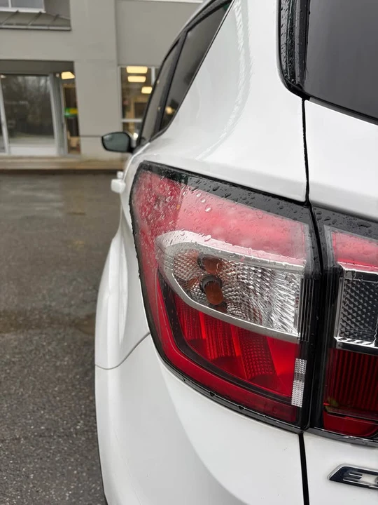 2018 Ford Escape - Image 8 of 10