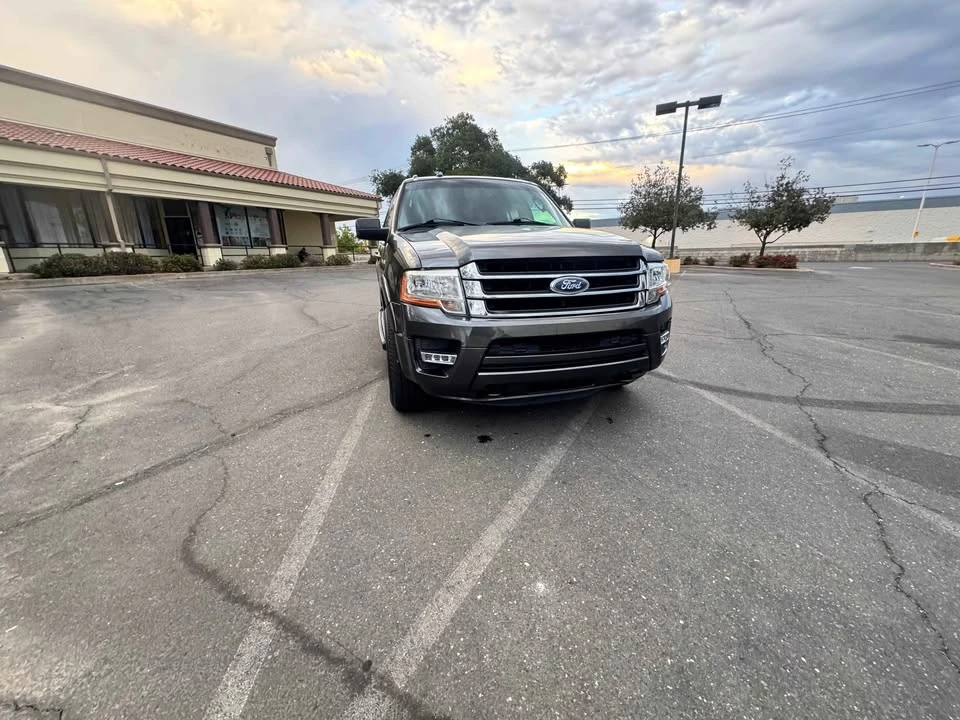 2018 Ford Expedition 4th Gen - Image 3 of 14