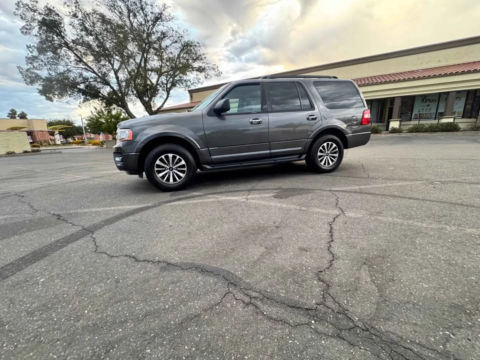 2018 Ford Expedition 4th Gen - Image 12 of 14