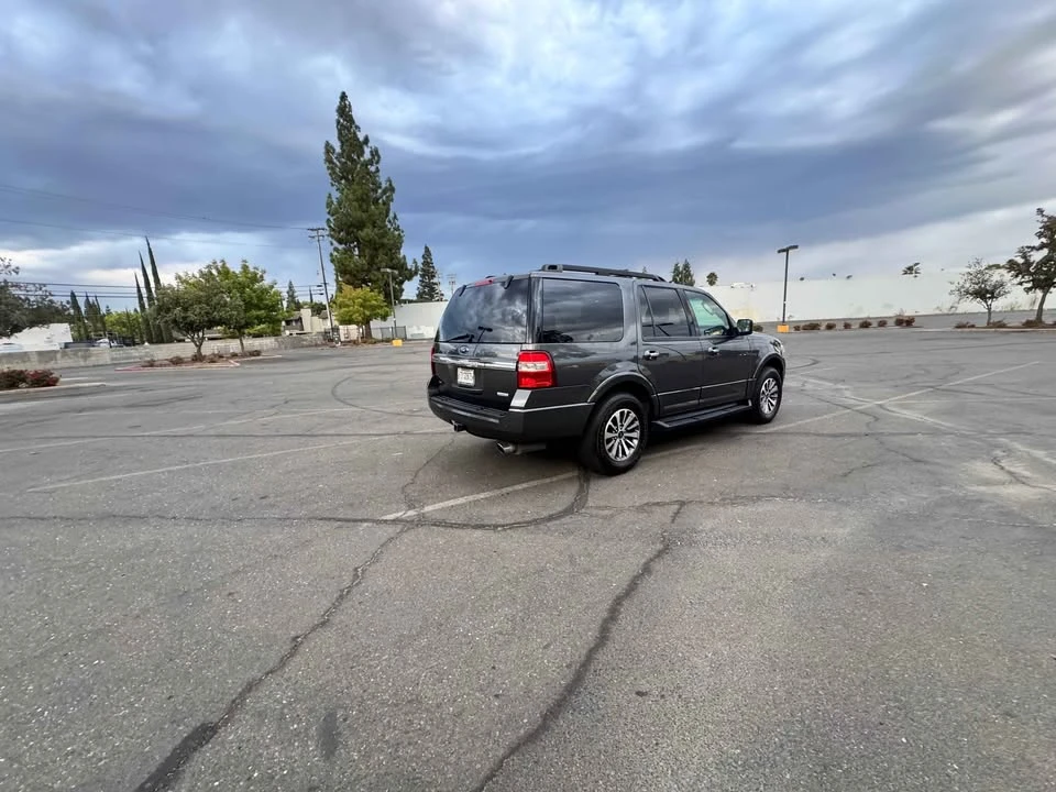 2018 Ford Expedition 4th Gen - Image 2 of 14